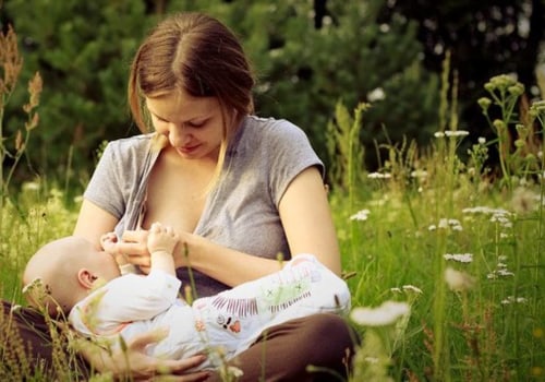 Can i use delta 8 blunts while pregnant or breastfeeding?